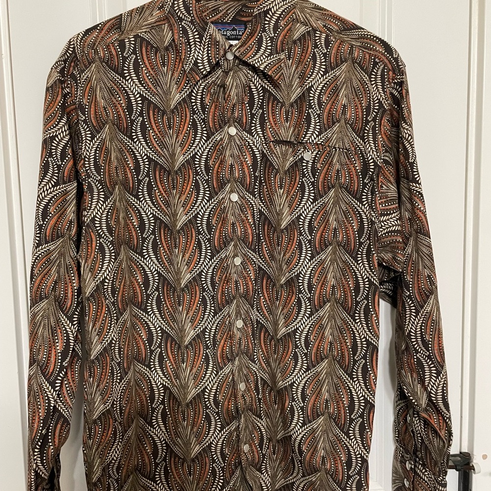 Patagonia Organic Cotton Button Up Men’s Small Rare pattern